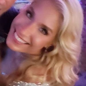 Meet your Posher, Fay